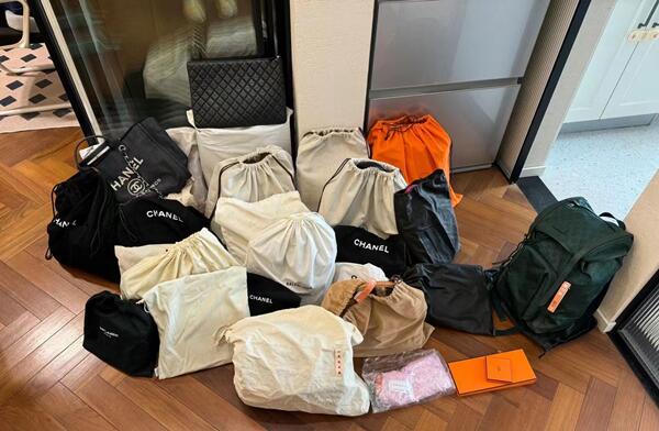 大连金州区回收奢侈品衣服.jpg